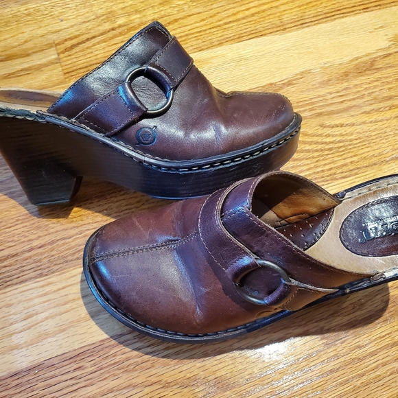 Born leather clogs. Size 6. Brown. Great shape, these shoes will last fo… - Picture 7 of 9